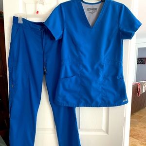 Grey’s Anatomy scrub set too and bottom